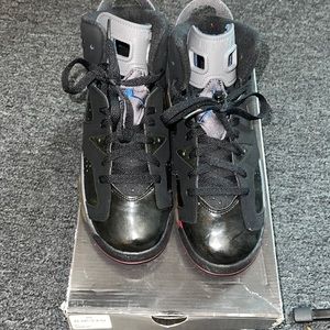 Jordan 6 Retro